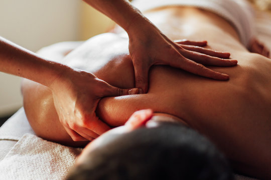 5 Benefits of Deep Tissue Massage